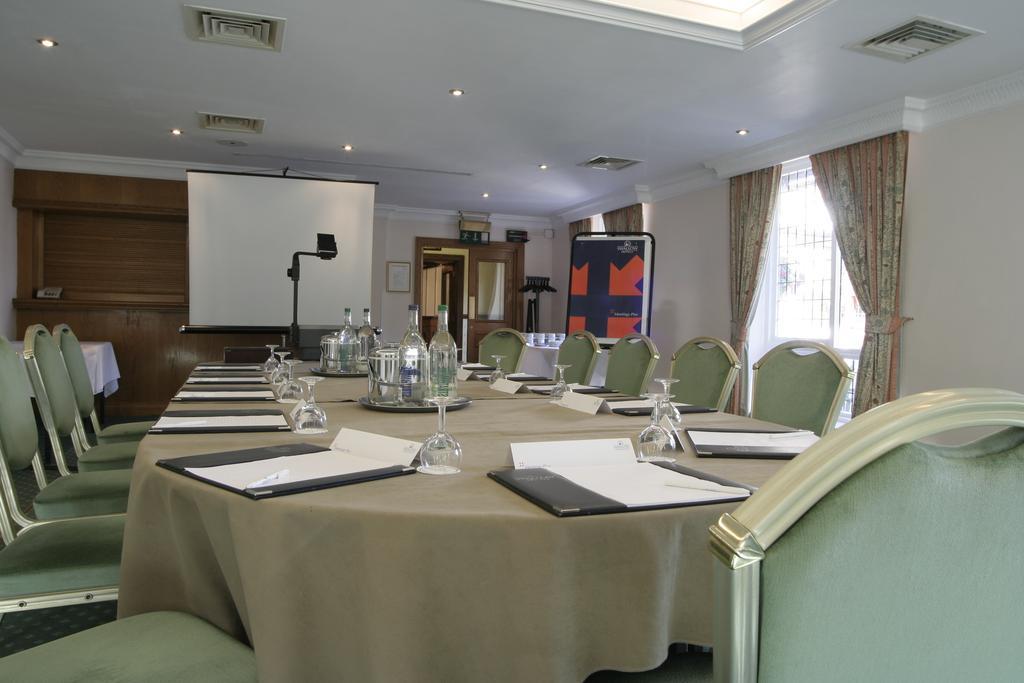 Swallow Churchgate Hotel Harlow Exterior foto